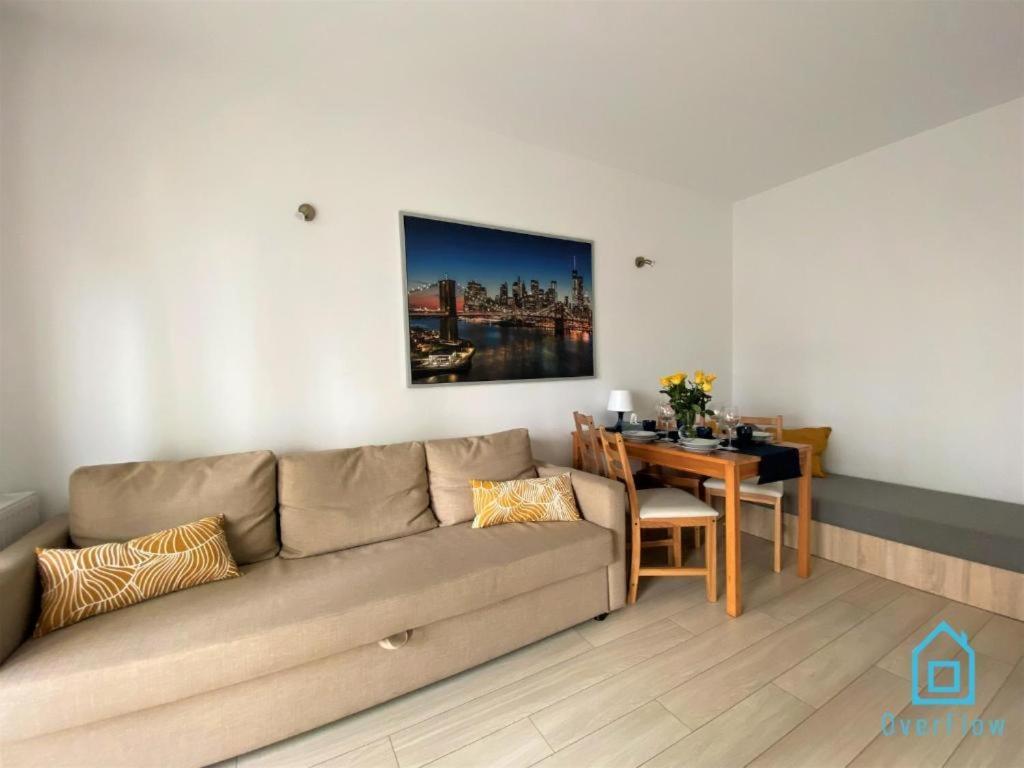Milky Apartment With Balcony - 3 Km To Baltic Sea Гданск Екстериор снимка