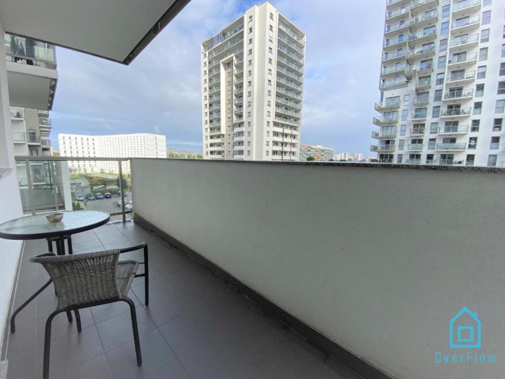 Milky Apartment With Balcony - 3 Km To Baltic Sea Гданск Екстериор снимка