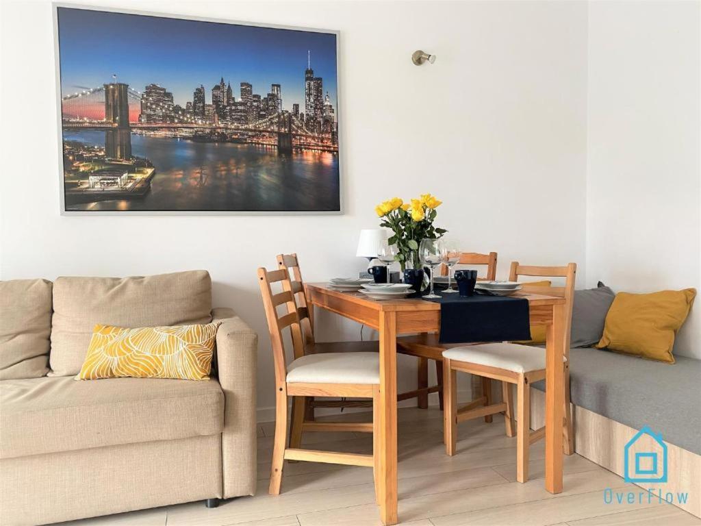 Milky Apartment With Balcony - 3 Km To Baltic Sea Гданск Екстериор снимка